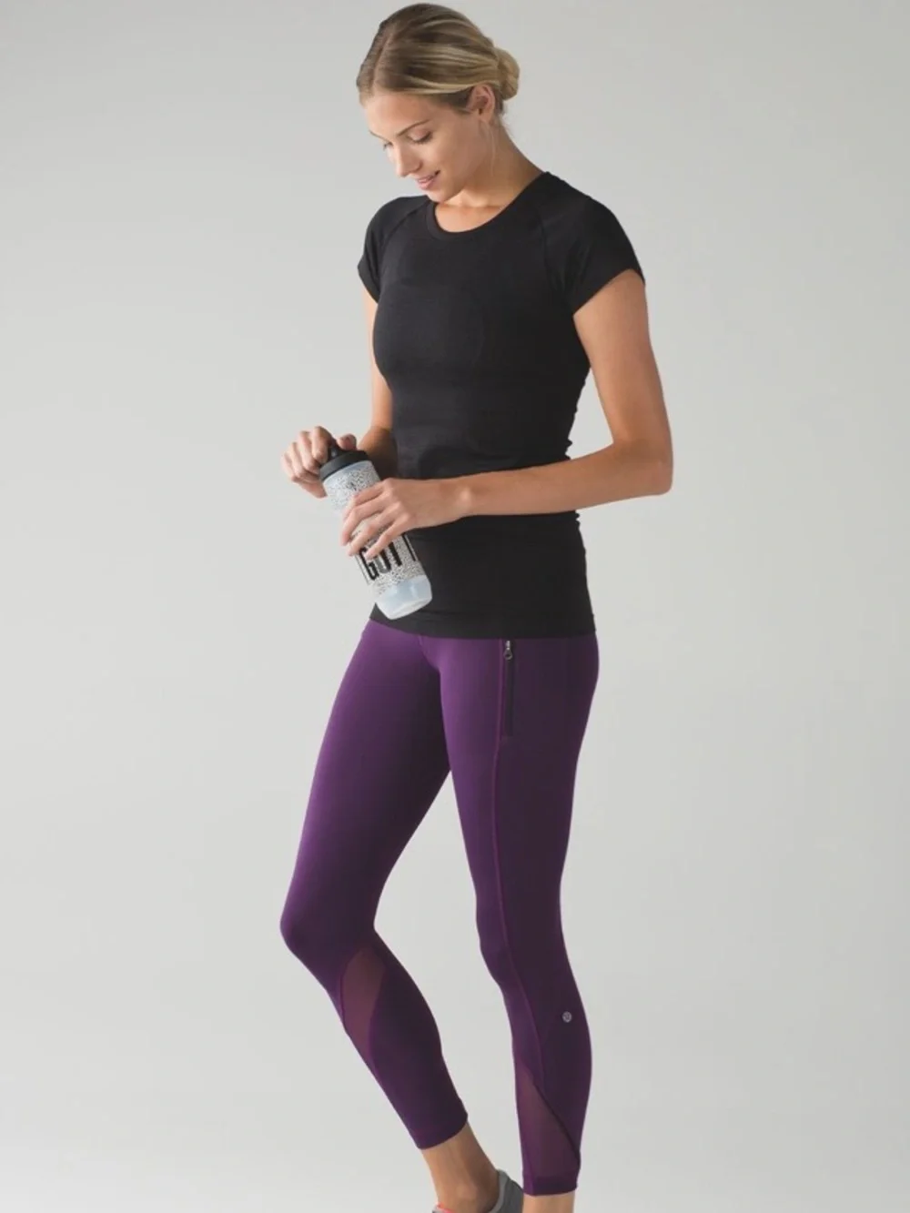 Lululemon Inspire Tight II Size 8 Darkest Magenta - Picture 1 of 9
